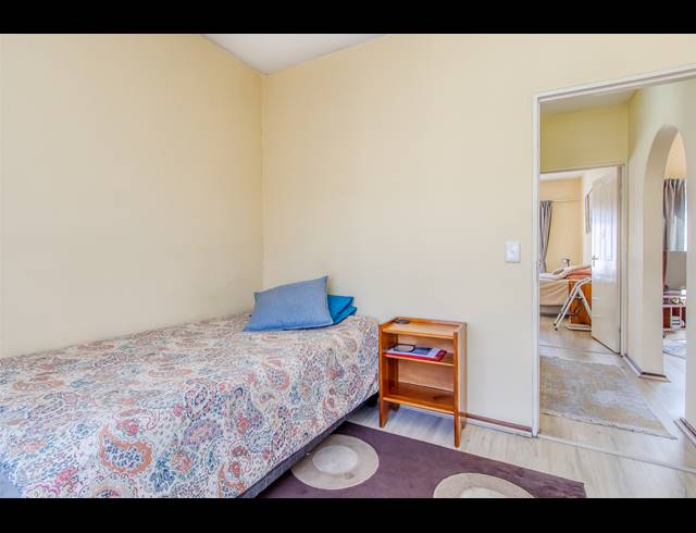 2 BEDROOM APARTMENT FOR SALE IN DOUGLASDALE